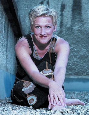 angela_denoke