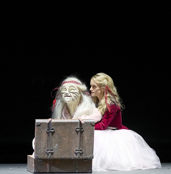 Die Zauberflöte Z9B5000 STAPLE c Wiener Staatsoper Michael Poehn
