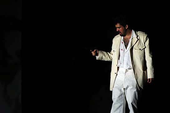 hundingringaneinemabendbayreuthofffestivalfel