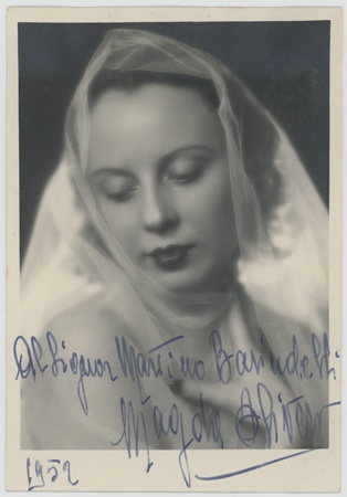 Magda Olivero 1952 died