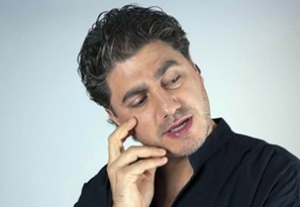 Győrben vez&eacute;nyel &eacute;s rendez Jos&eacute; Cura