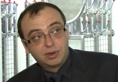 "Muszorgszkij val&oacute;j&aacute;ban XXI. sz&aacute;zadi zen&eacute;t &iacute;rt"