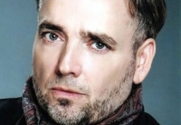 (J)&Ouml;sszműv&eacute;sz-d&eacute;lut&aacute;n