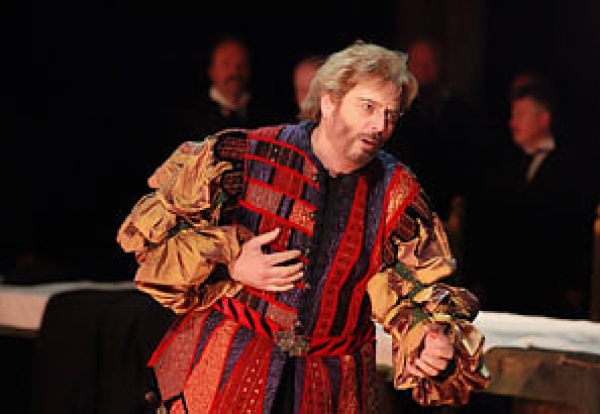 Felem&aacute;s Rigoletto