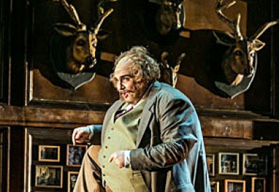 "Ez a vil&aacute;g mily furcsa..."