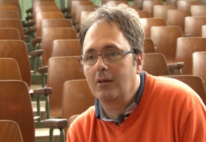 Kamaraopera &eacute;s monumentalit&aacute;s