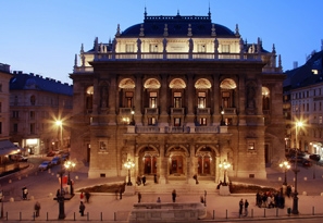 B&aacute;l a Dalsz&iacute;nh&aacute;z utc&aacute;ban