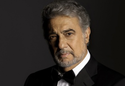 Est&eacute;lyt ad az Opera