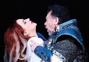 A hatalom megsz&aacute;llottjai