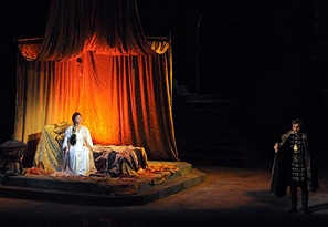 M&uacute;zeum &eacute;s/vagy Sz&iacute;nh&aacute;z