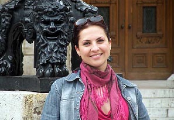 "Boldog vagyok, hogy &eacute;nekesnő lettem..."