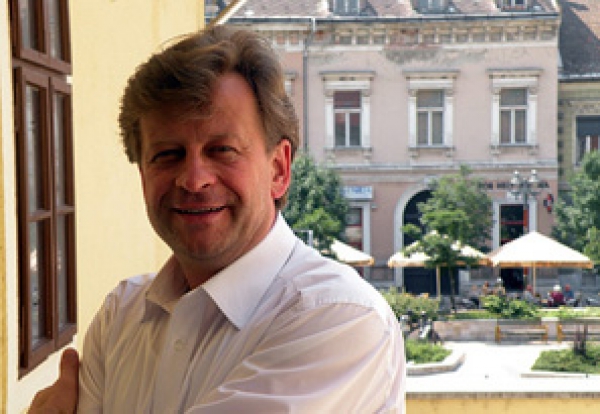 "Sok mindenre b&uuml;szk&eacute;k lehet&uuml;nk..."