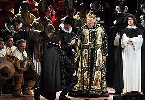 &Uuml;nnep a M&aacute;jus&uuml;nnepen