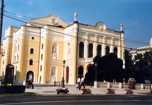 &Eacute;nekkari meghallgat&aacute;s Debrecenben