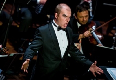 Feh&eacute;rorosz győzelem