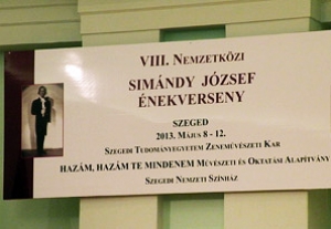 Sim&aacute;ndy J&oacute;zsef &Eacute;nekverseny &ndash; d&ouml;ntők