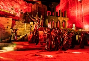 Bemutatt&aacute;k a Nabucc&oacute;t Szentmargitb&aacute;ny&aacute;n