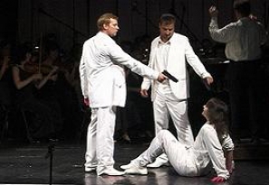 A bel canto k&eacute;t arca