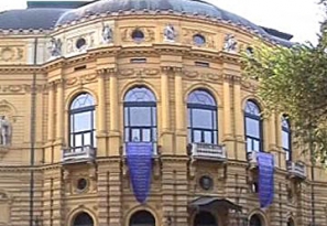 Lez&aacute;rult az első fordul&oacute;