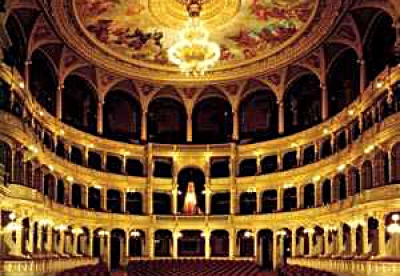 &Uuml;nnepi &eacute;vad